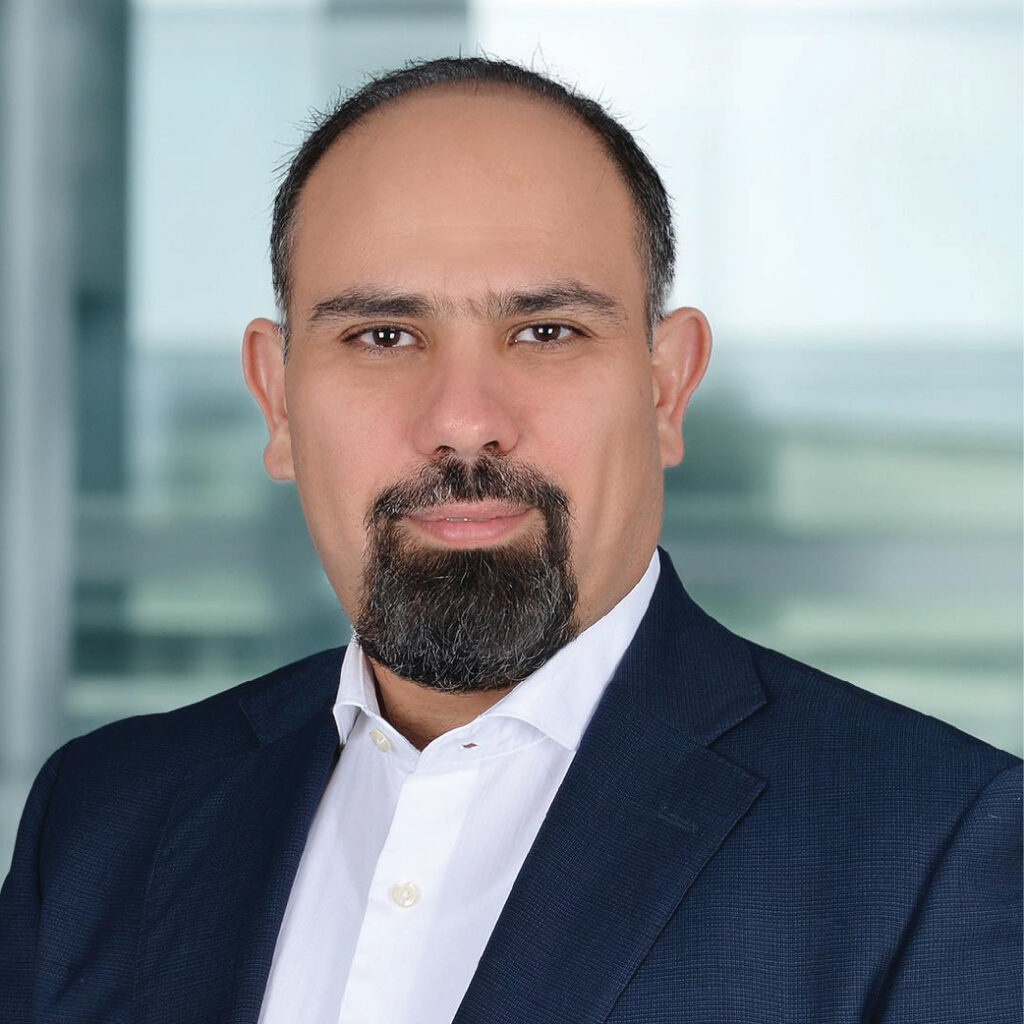 صور المتخدثين 12